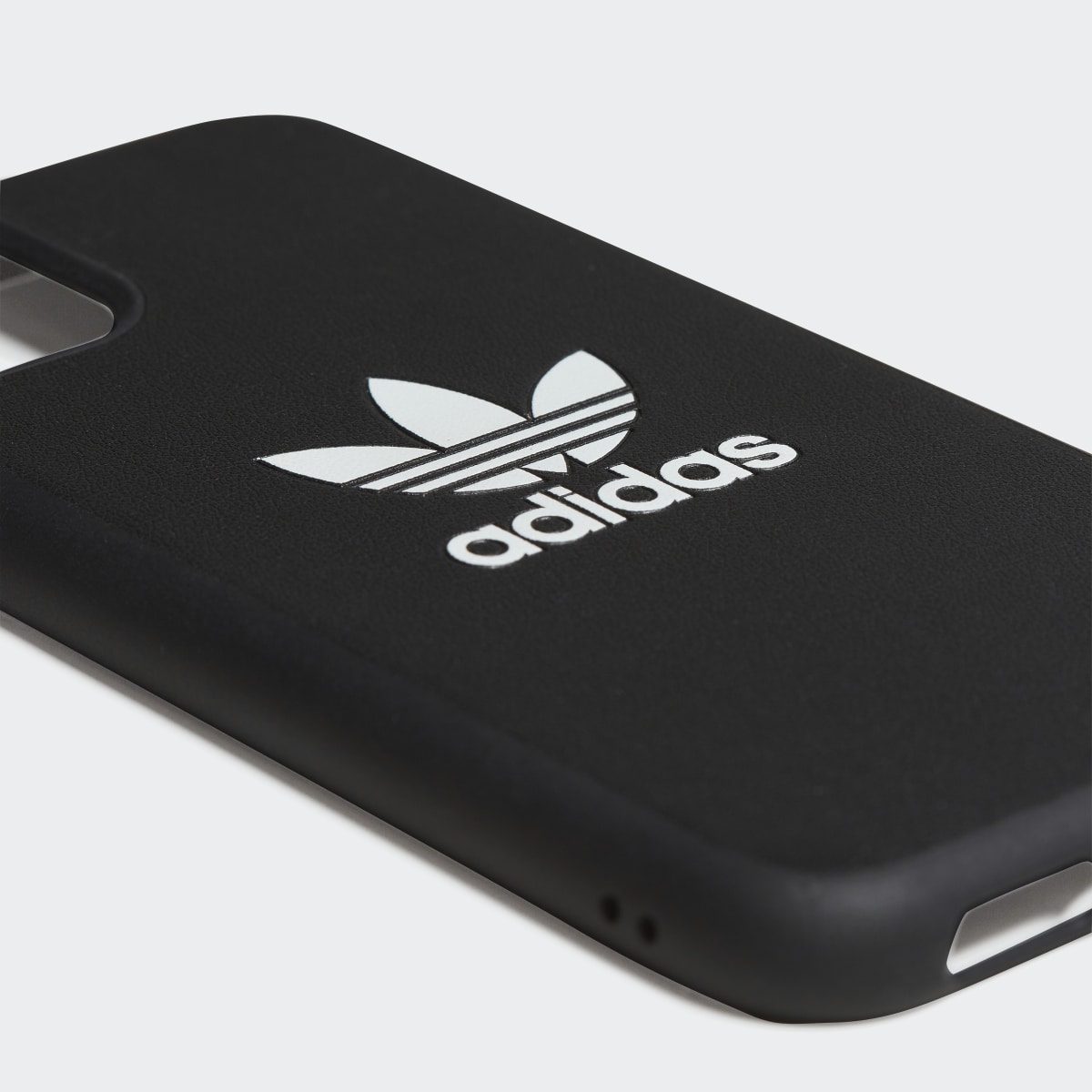 Adidas OR Moulded Case BASIC for iPhone 11. 3