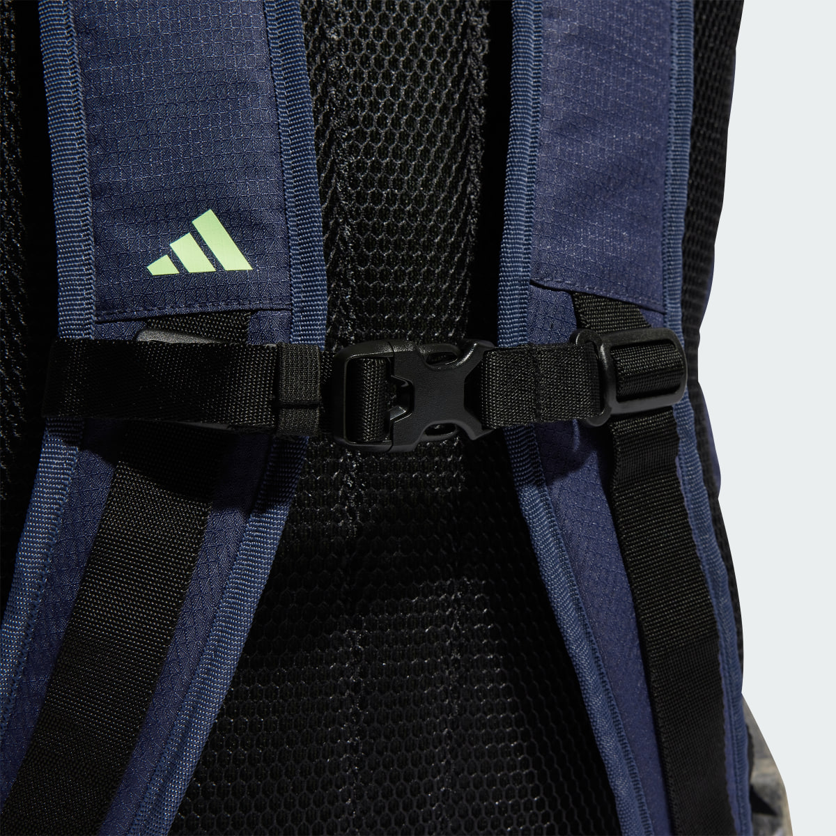 Adidas Mochila. 5