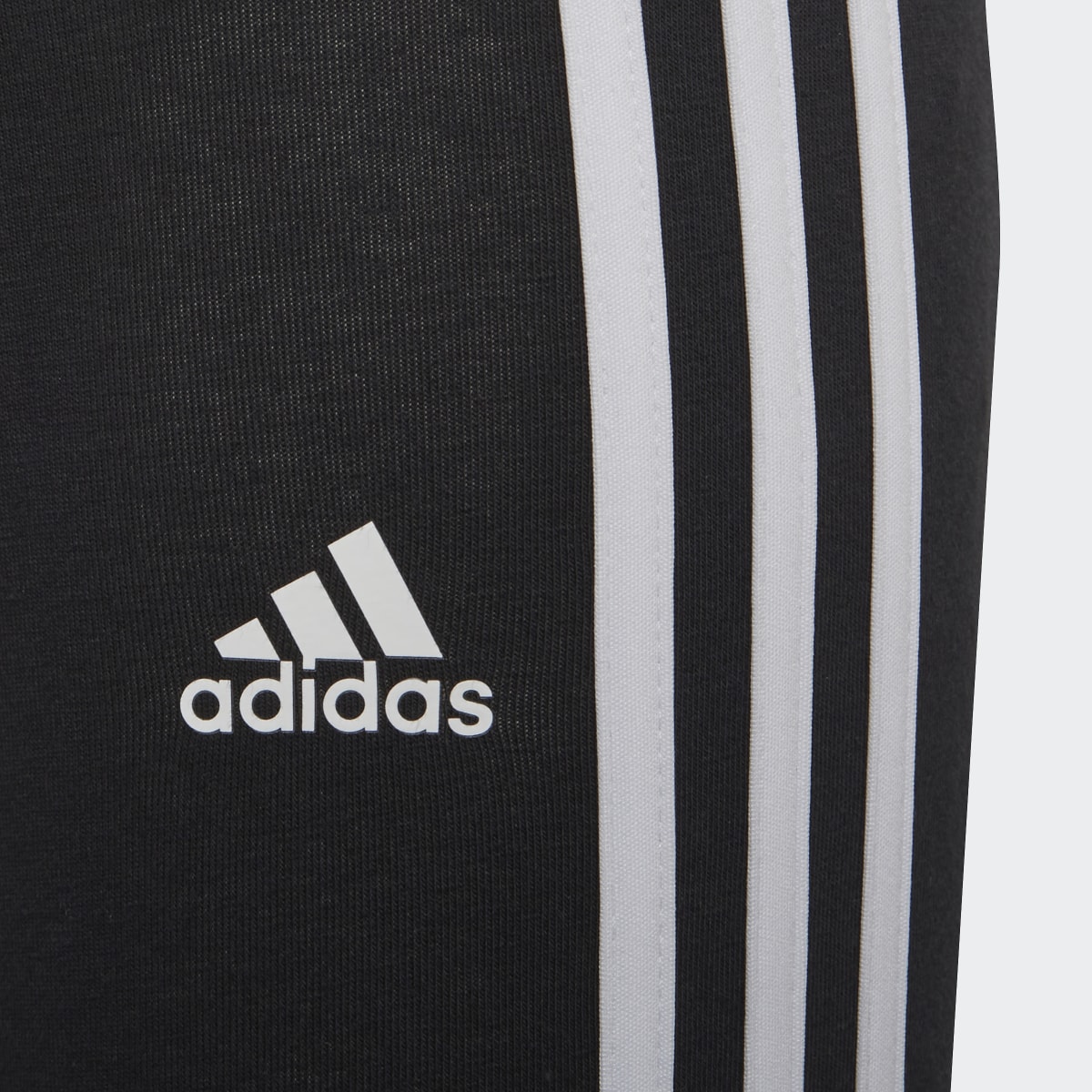 Adidas Essentials 3-Stripes Tights. 4