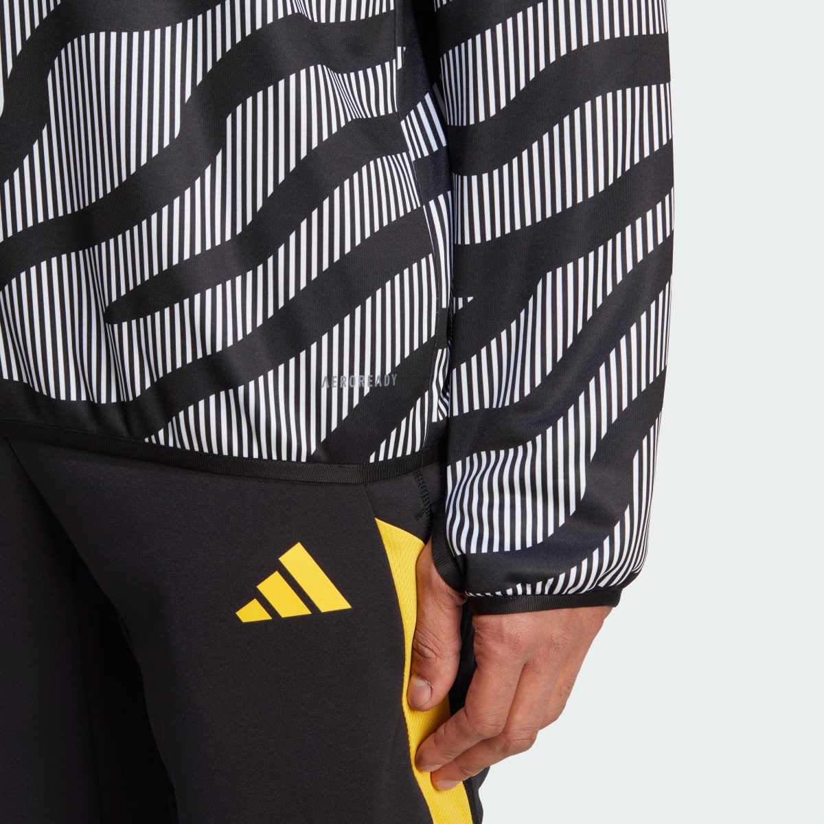 Adidas Haut d'échauffement chaud Juventus. 9