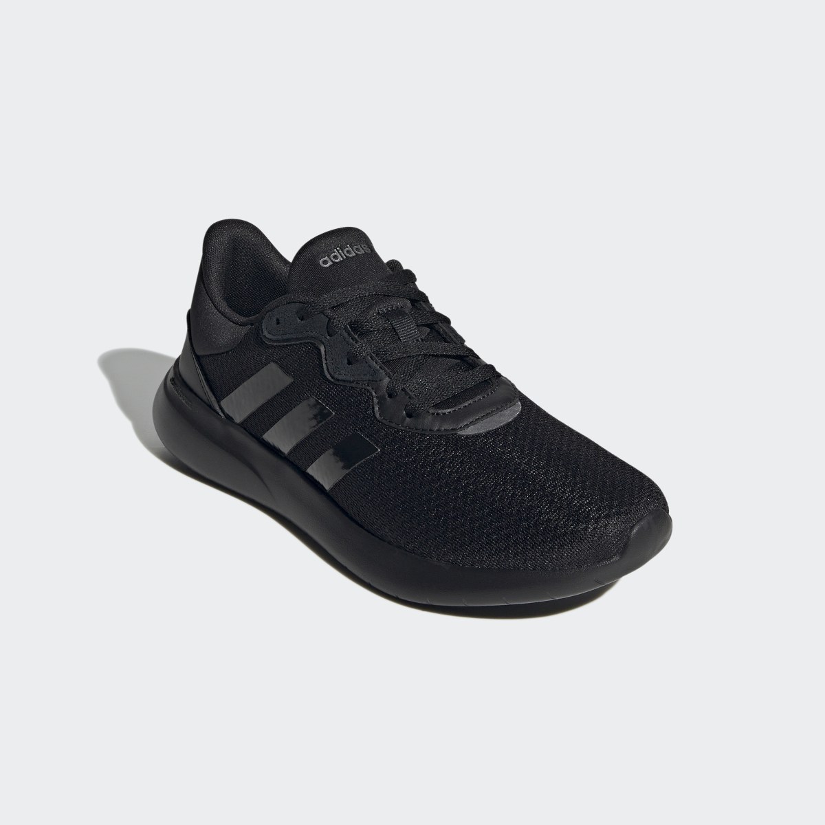 Adidas Zapatilla QT Racer 3.0. 5