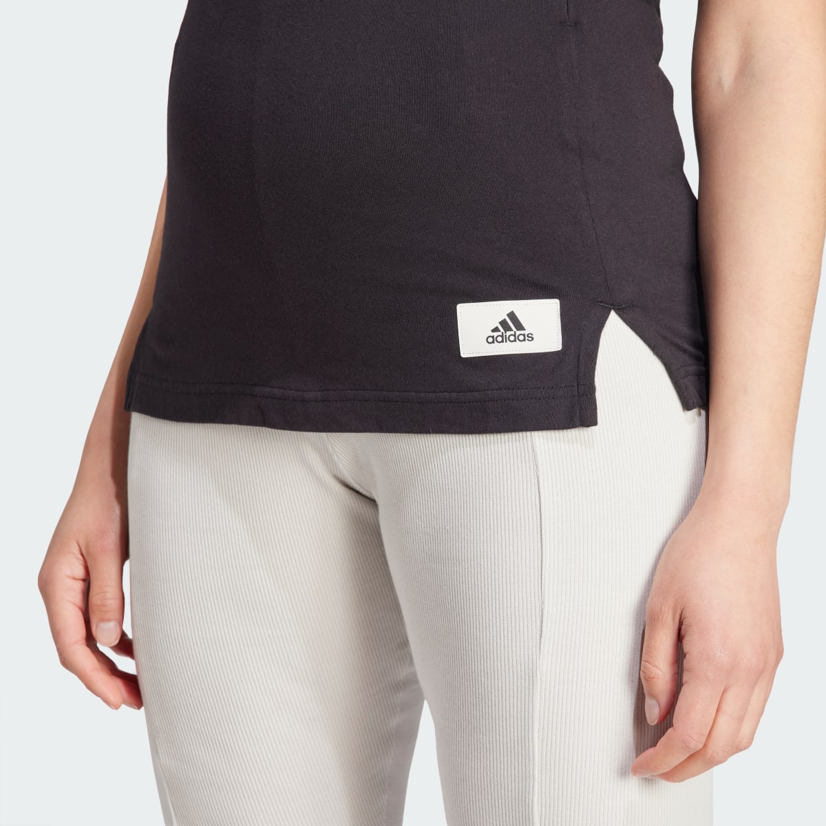 Adidas T-shirt (Maternité). 6