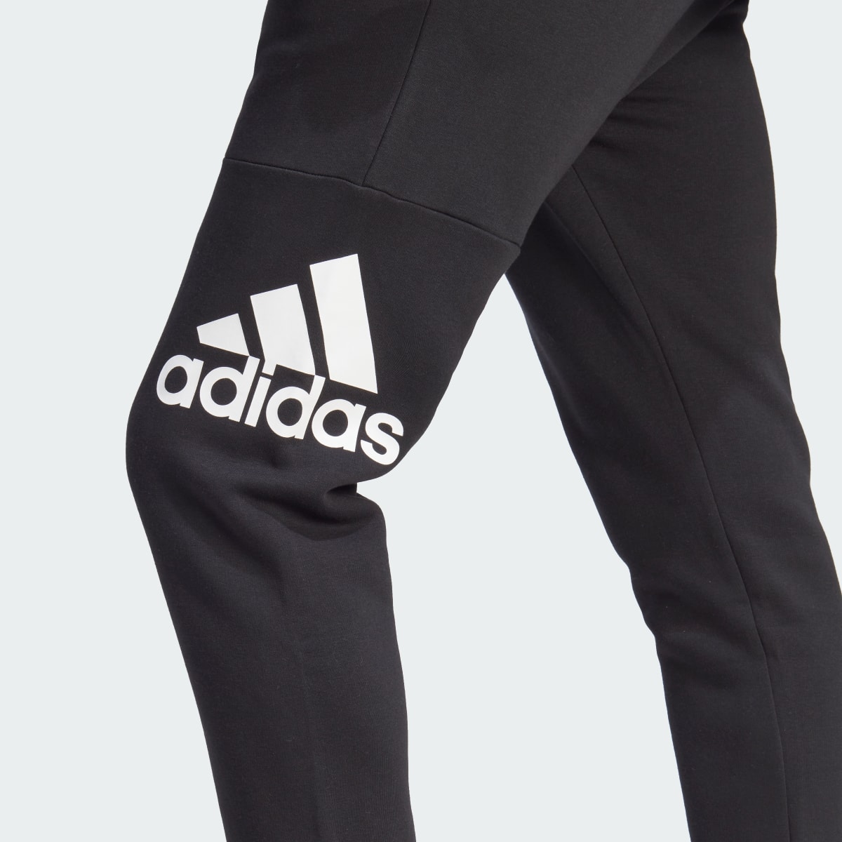 Adidas Essentials Fleece Tapered Cuff Big Logo Pants. 5