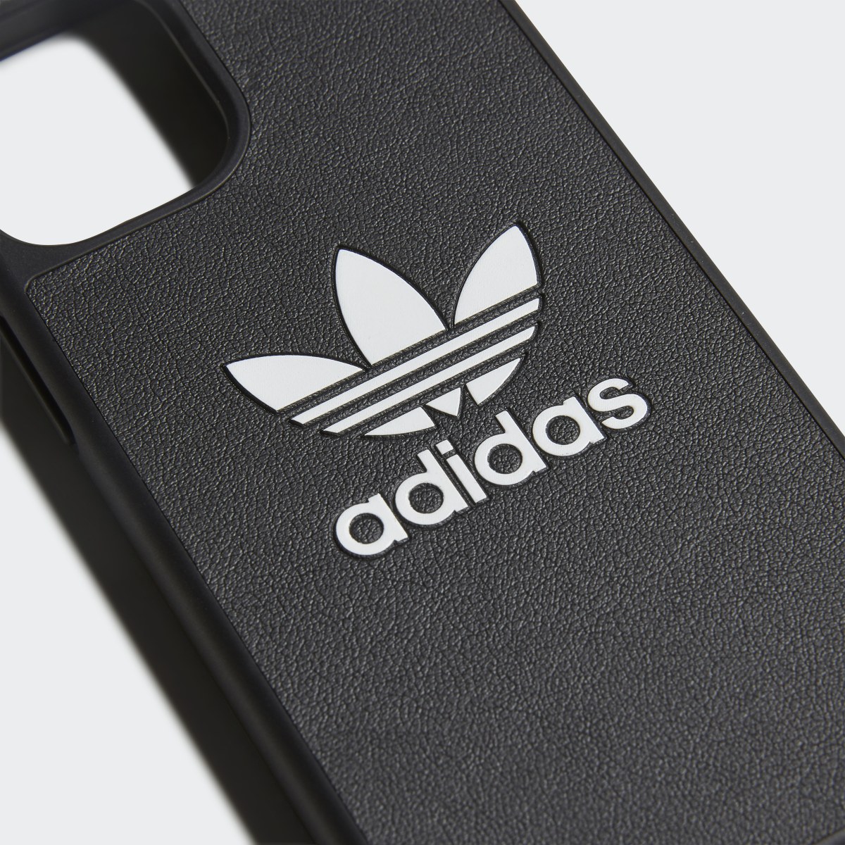 Adidas Capa Moldada Básica – iPhone 2020 de 5,4 pol.. 5