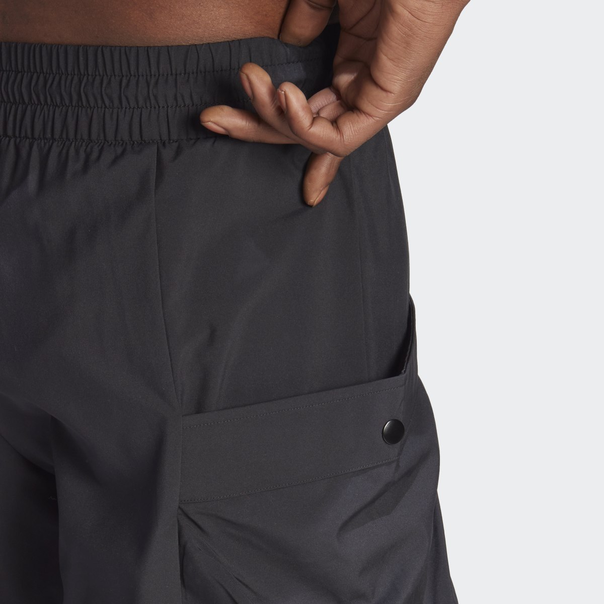 Adidas City Escape Cargoshorts. 6