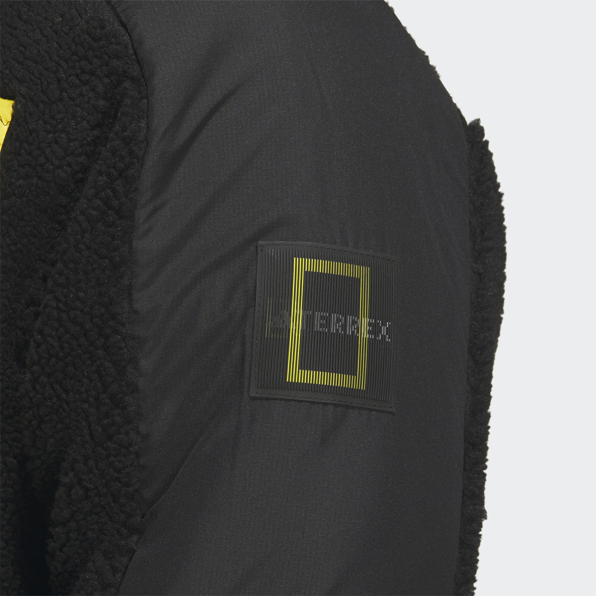 Adidas Chaqueta National Geographic High-Pile Fleece. 7