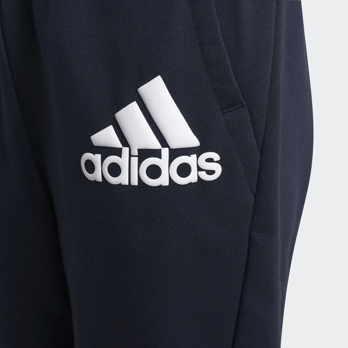 Adidas Badge of Sport Hose. 5