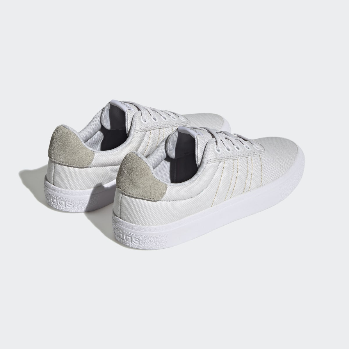 Adidas Chaussure Vulc Raid3r Lifestyle Skateboarding 3-Stripes Branding. 6