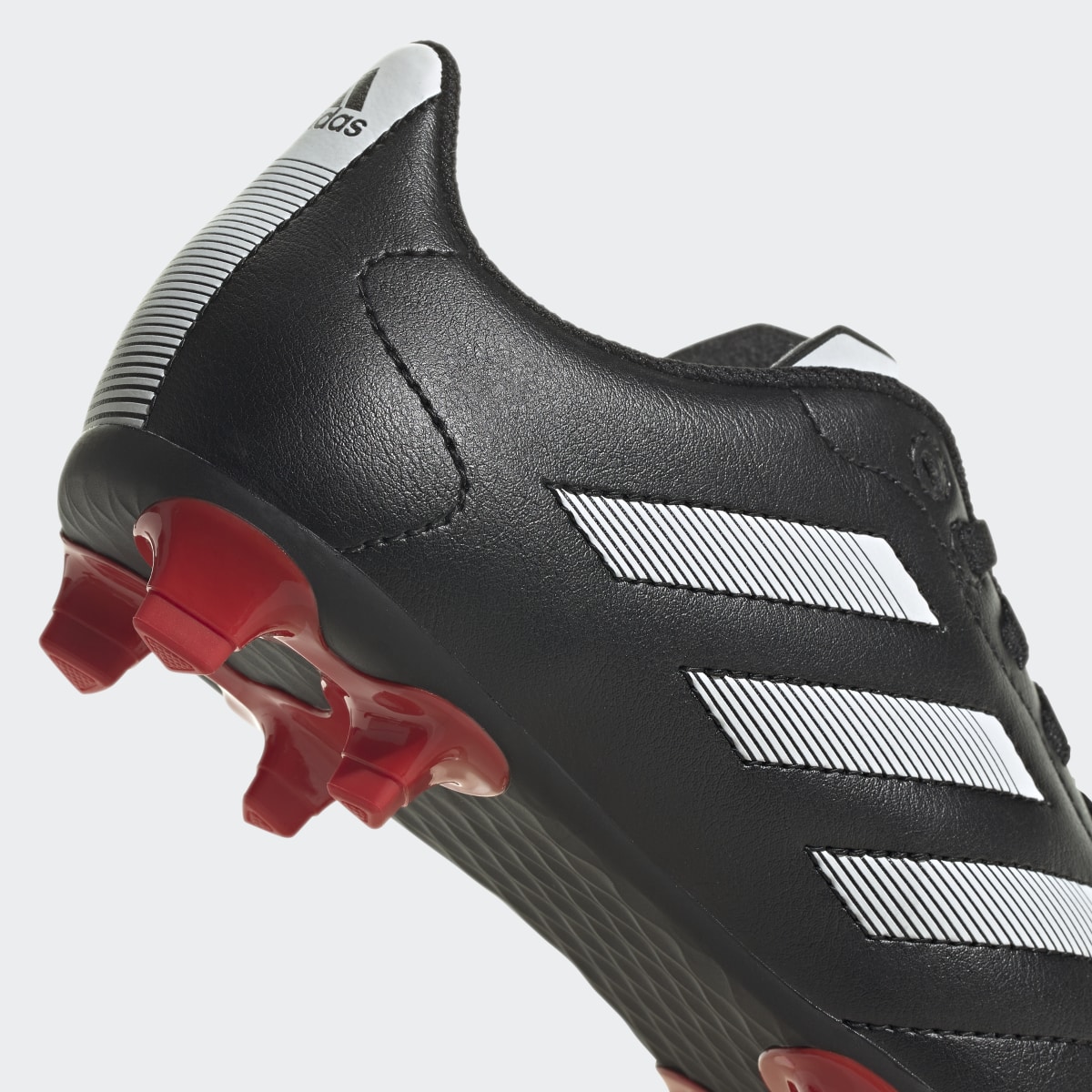 Adidas Calzado de Fútbol Goletto VIII Terreno Firme. 8