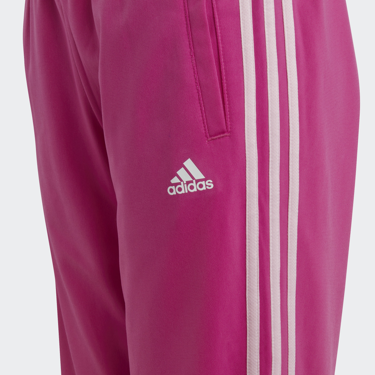 Adidas Chándal Essentials 3 bandas. 7