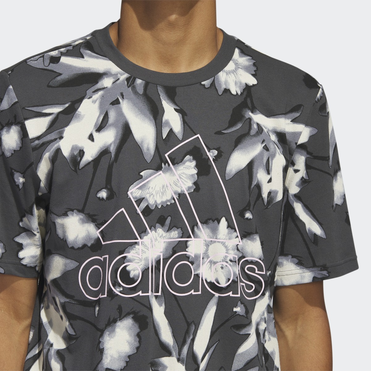 Adidas Playera Estampada Bloom (Unisex). 6