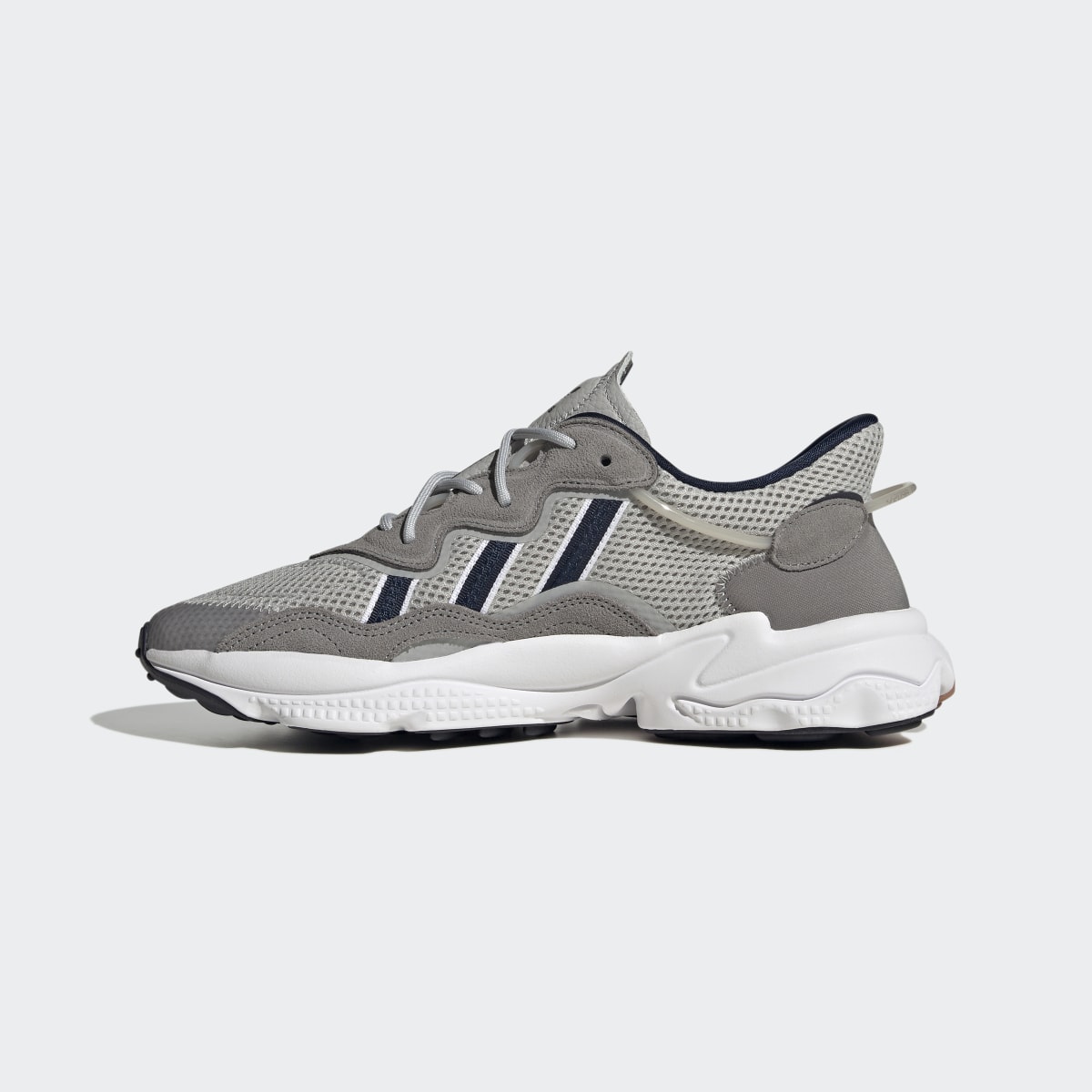 Adidas OZWEEGO. 7