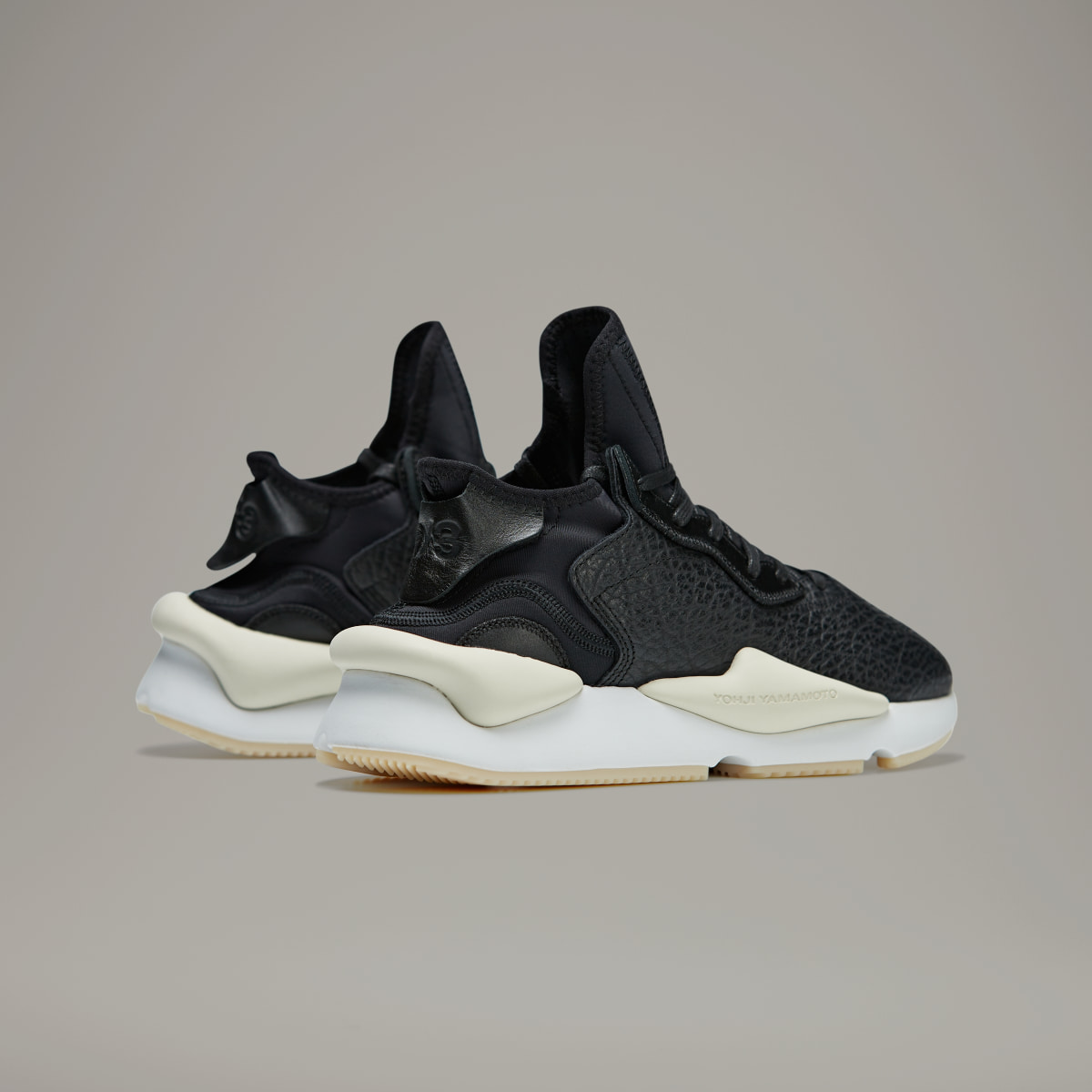 Adidas Y-3 Kaiwa. 7