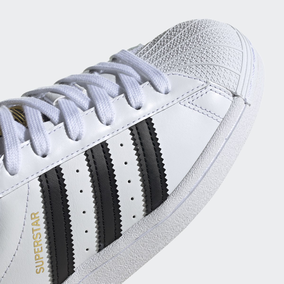 Adidas Chaussure Superstar. 12