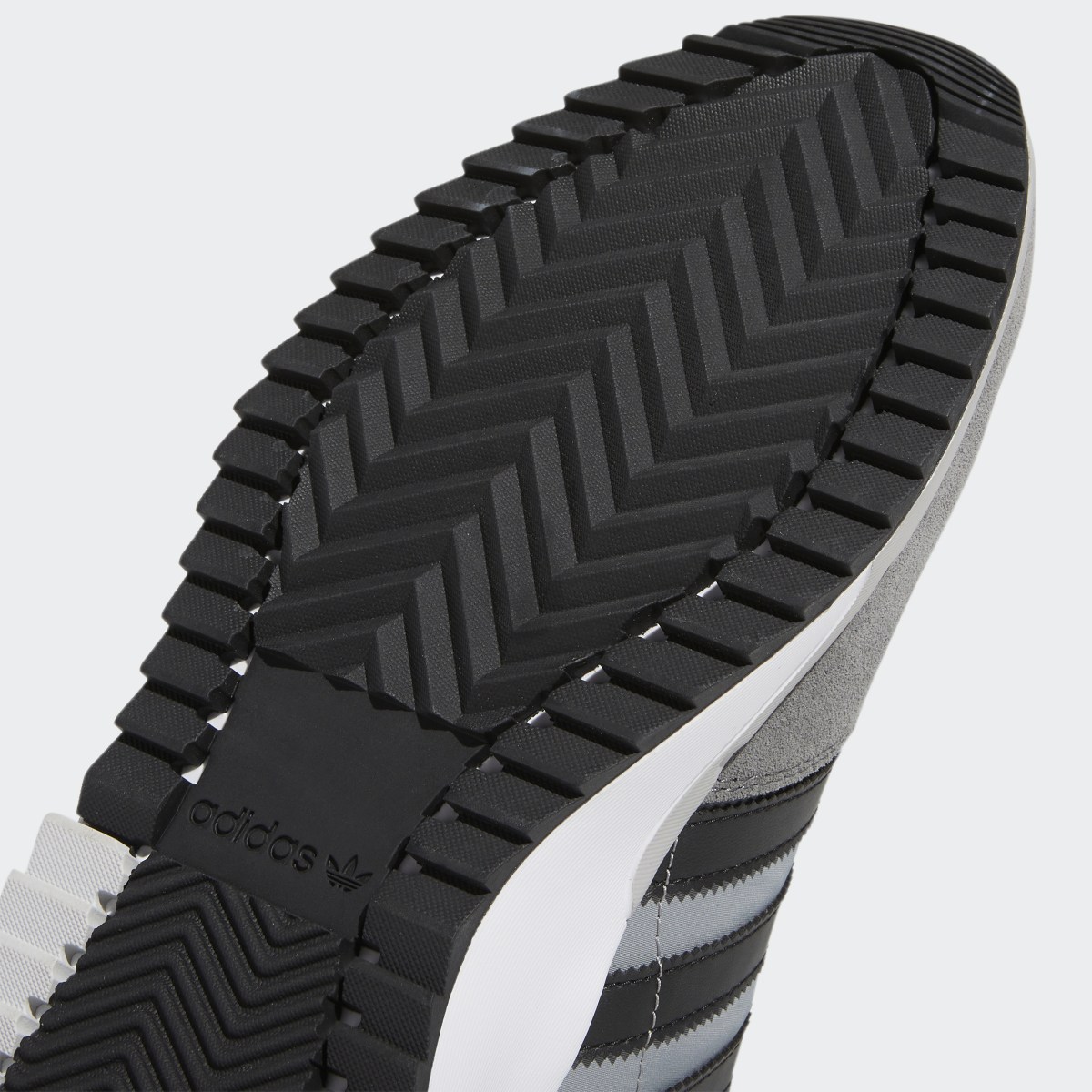 Adidas Chaussure Retropy F2. 10