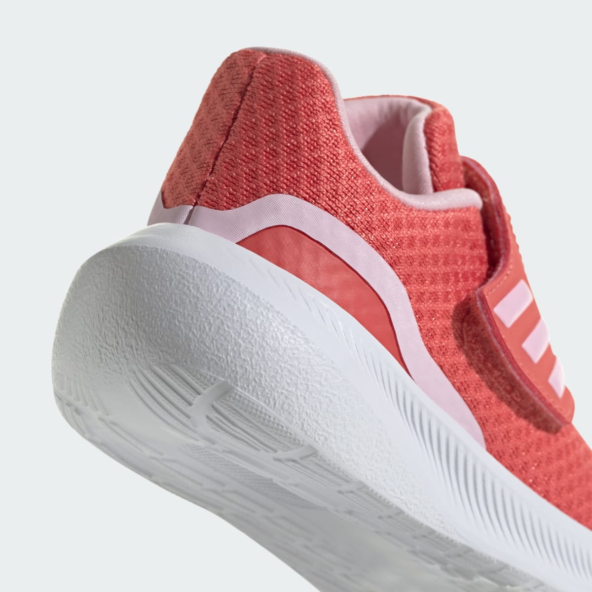 Adidas Tenis Run Falcon 3.0 Tira Ajustable de Cierre por Contacto. 10