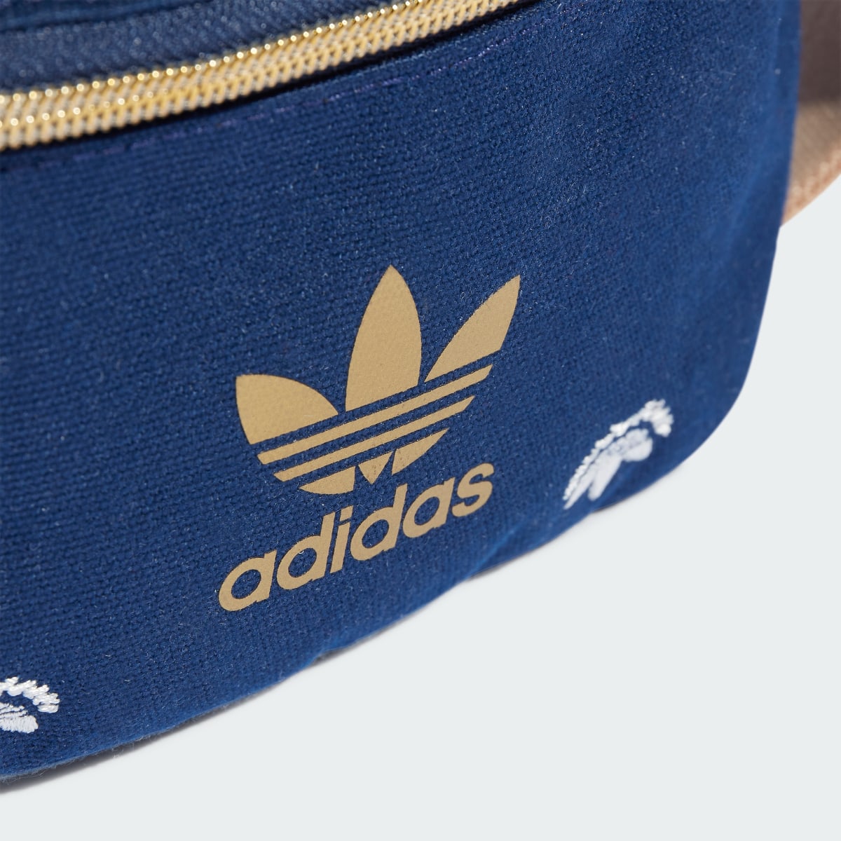 Adidas Trefoil Crest Waist Bag. 7