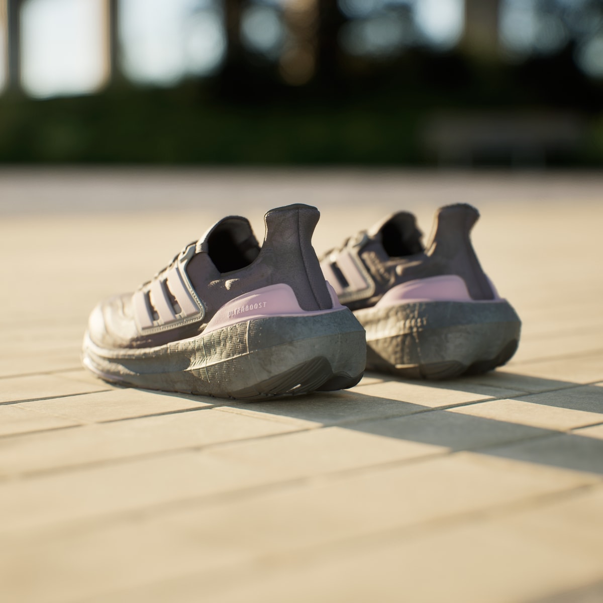 Adidas Ultraboost Light Koşu Ayakkabısı. 5