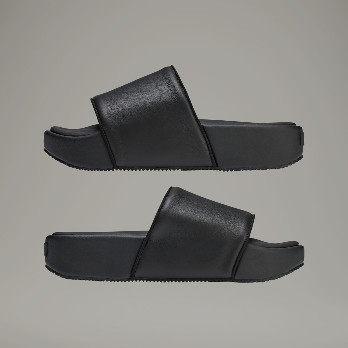 Adidas Y-3 SLIDE. 9