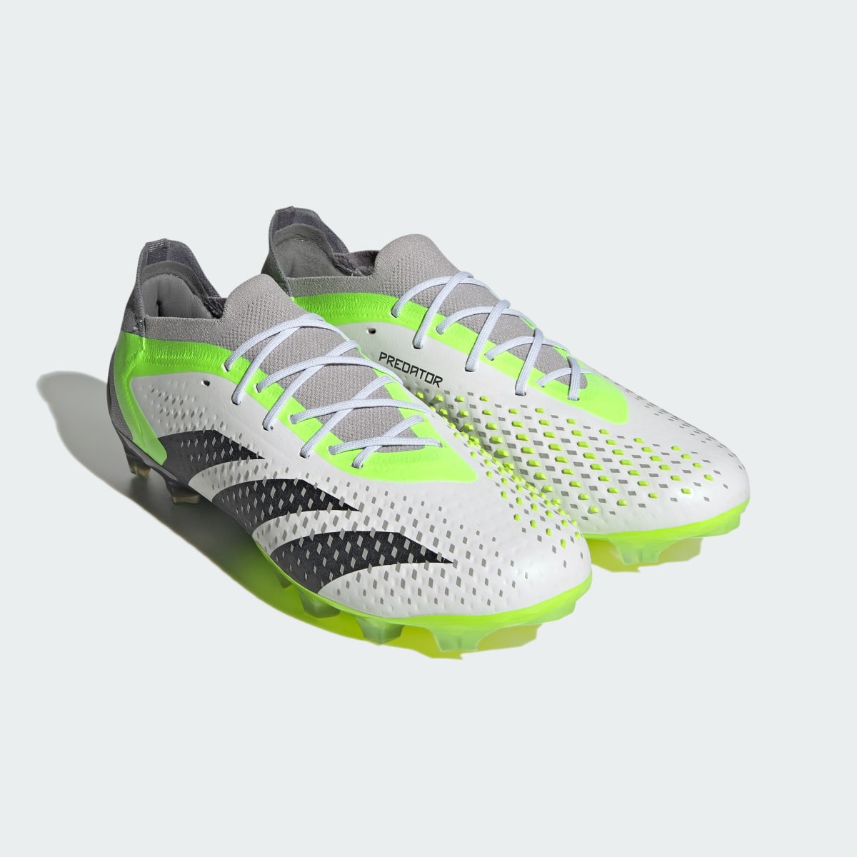 Adidas Botas de Futebol Predator Accuracy.1 Low – Relva artificial. 8