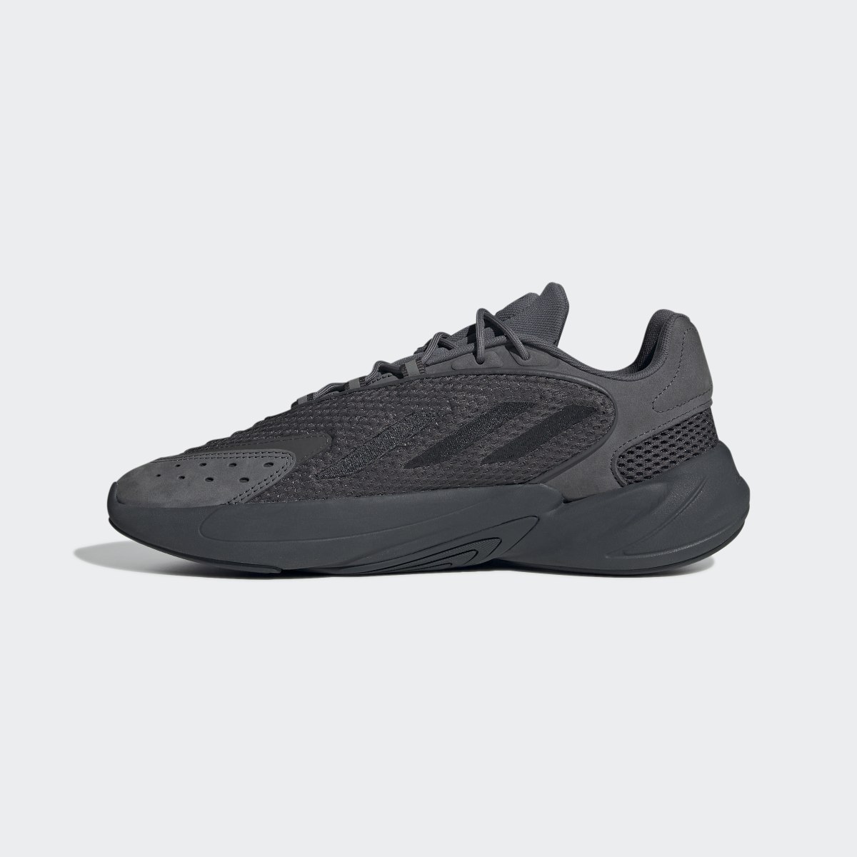 Adidas Chaussure Ozelia. 7