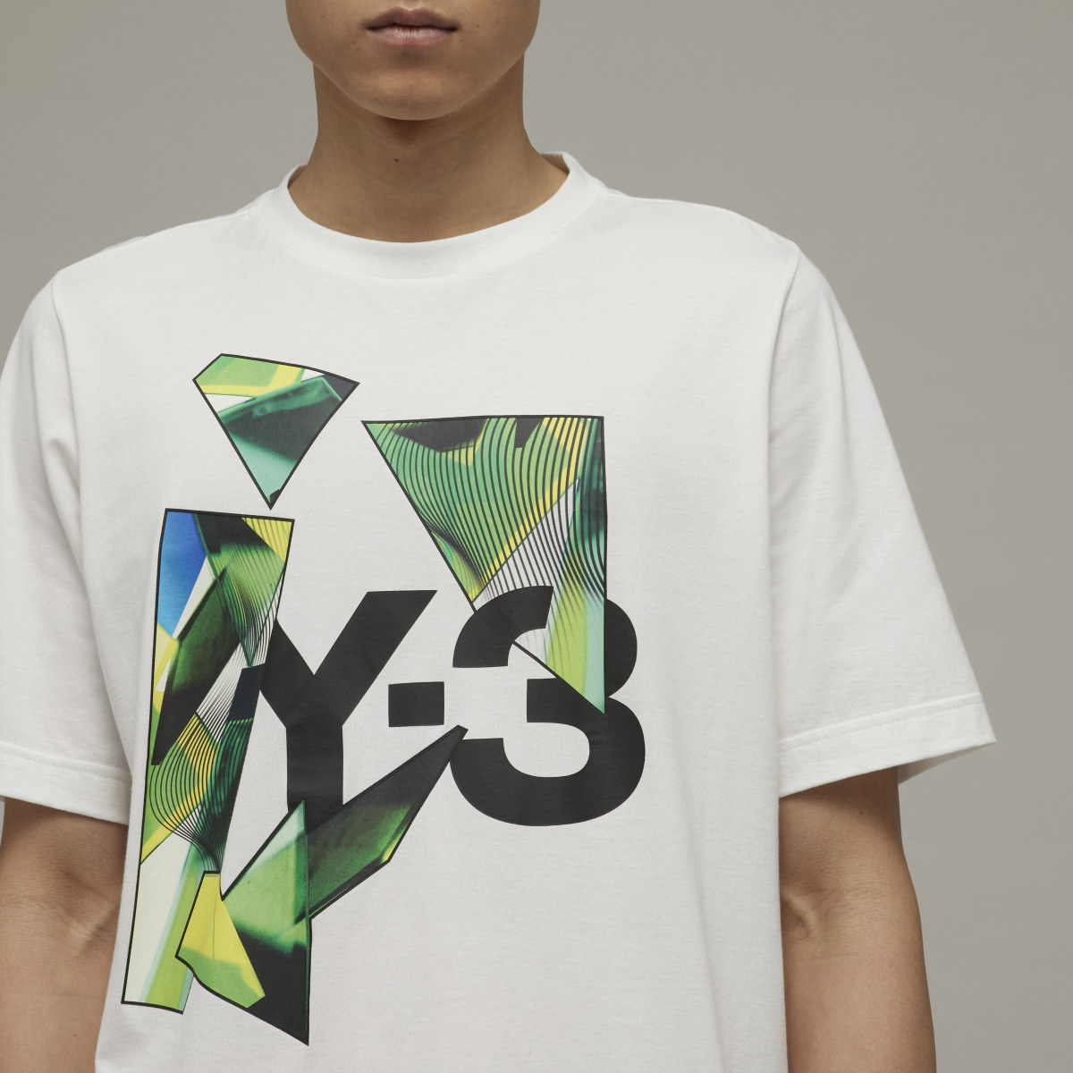 Adidas Y-3 GRAPHIC SS. 6