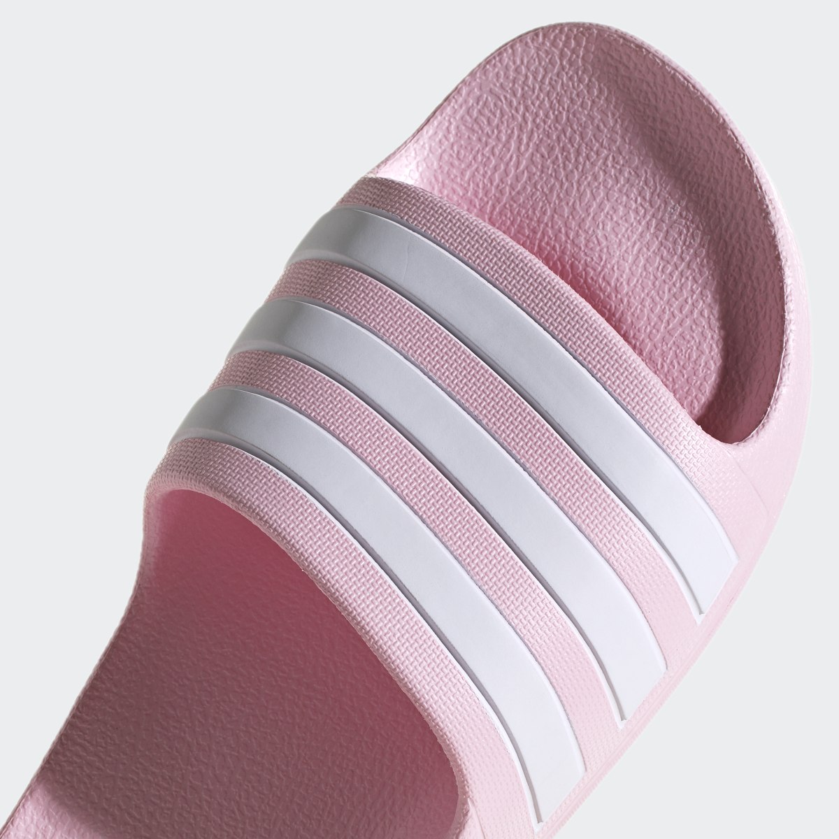 Adidas Chancla Adilette Aqua (Niños). 10