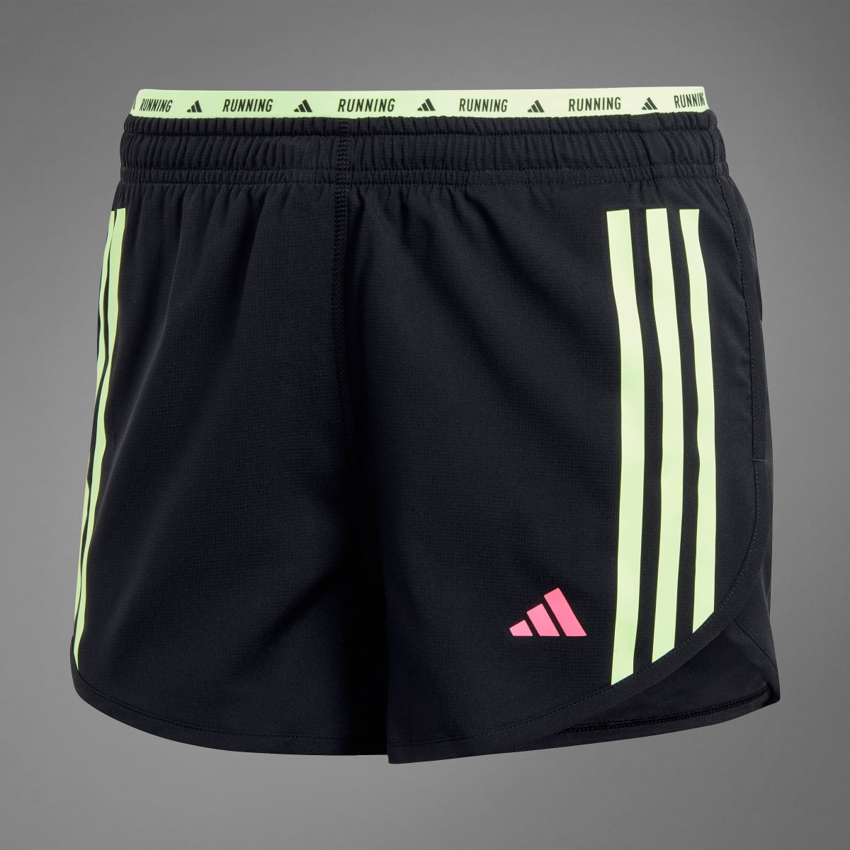 Adidas Own the Run 3-Streifen Shorts. 9