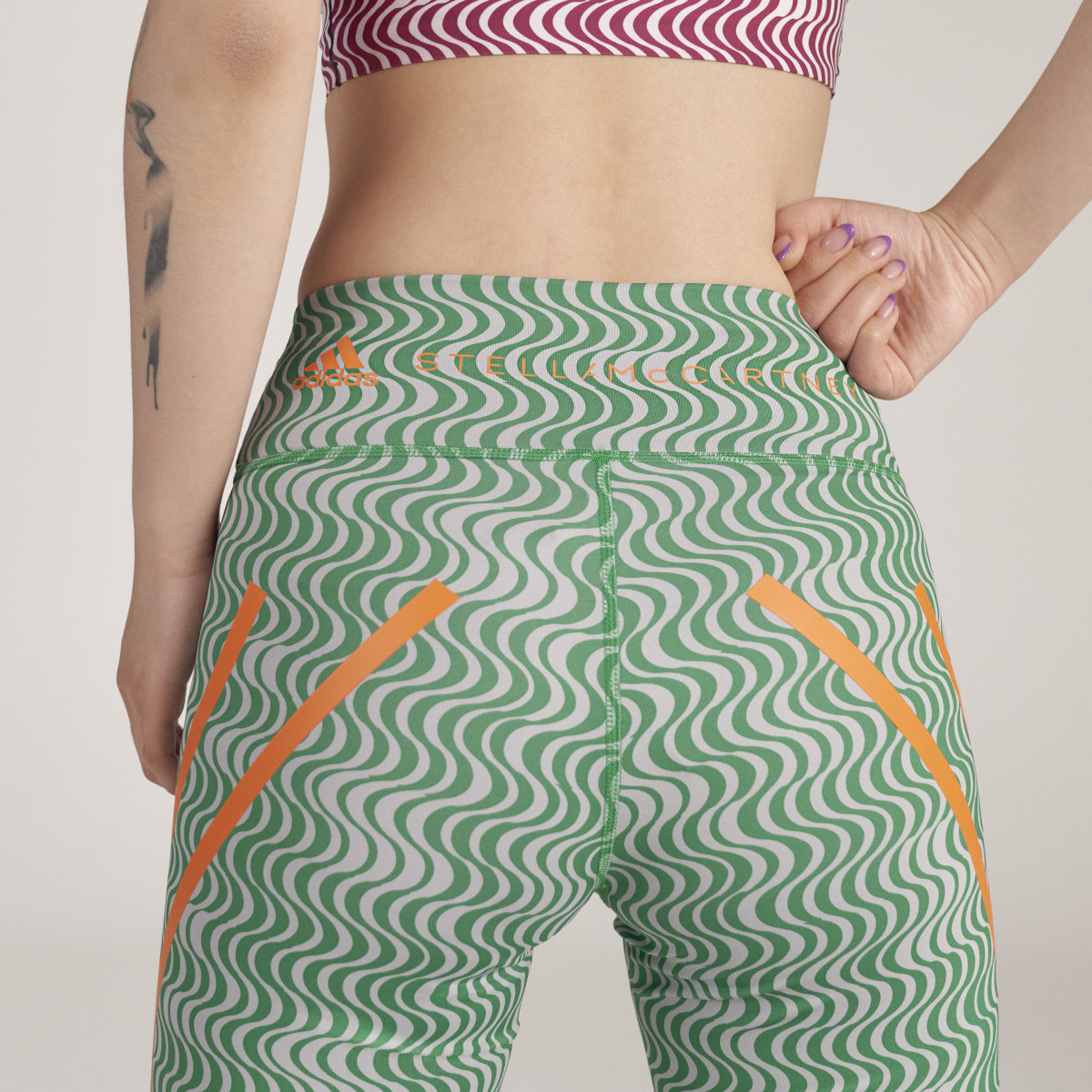 Adidas Leggings da ciclismo adidas by Stella McCartney TruePurpose Printed. 10