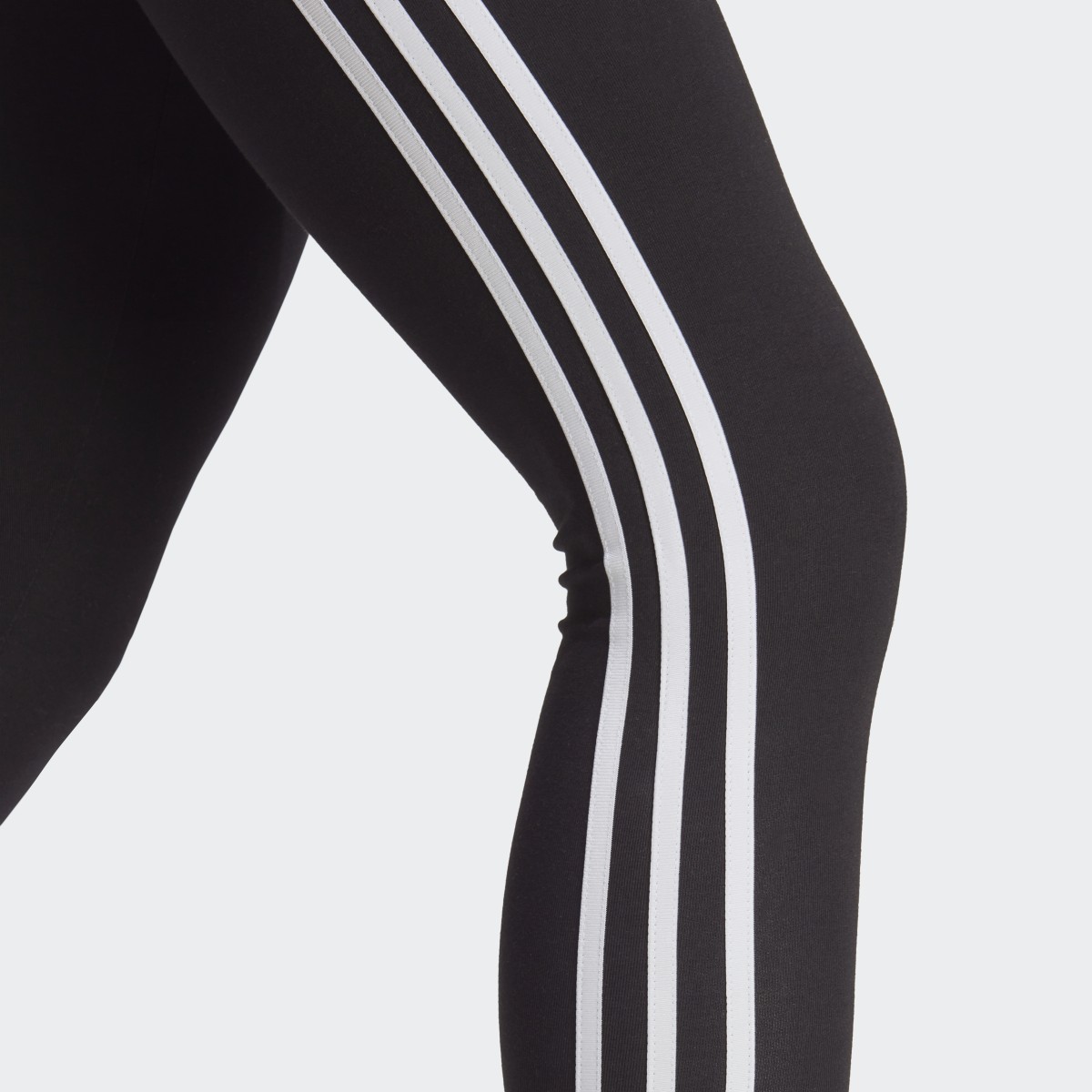 Adidas Leggings 3-Stripes Future Icons. 7