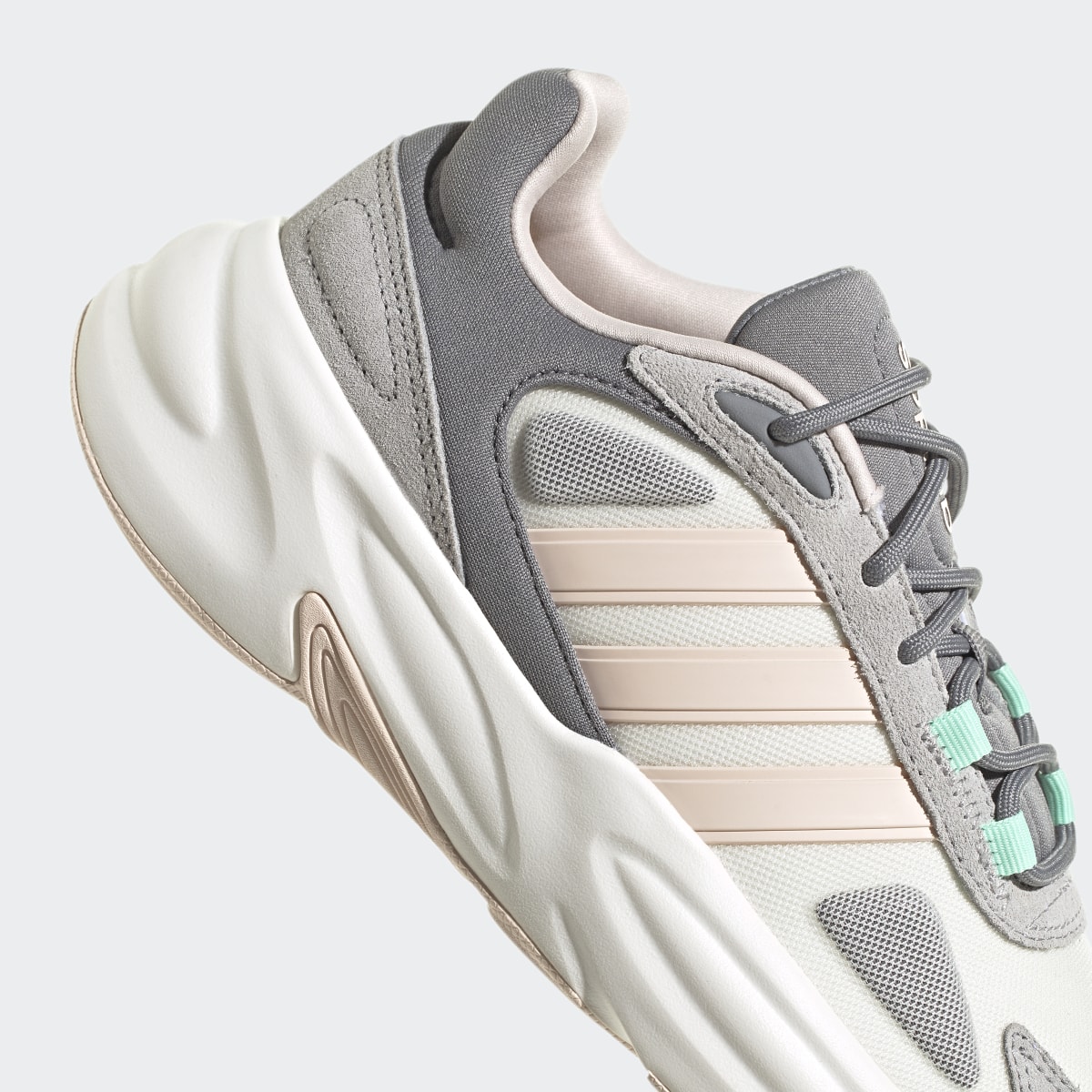 Adidas Ozelle Cloudfoam Lifestyle Running Schuh. 4