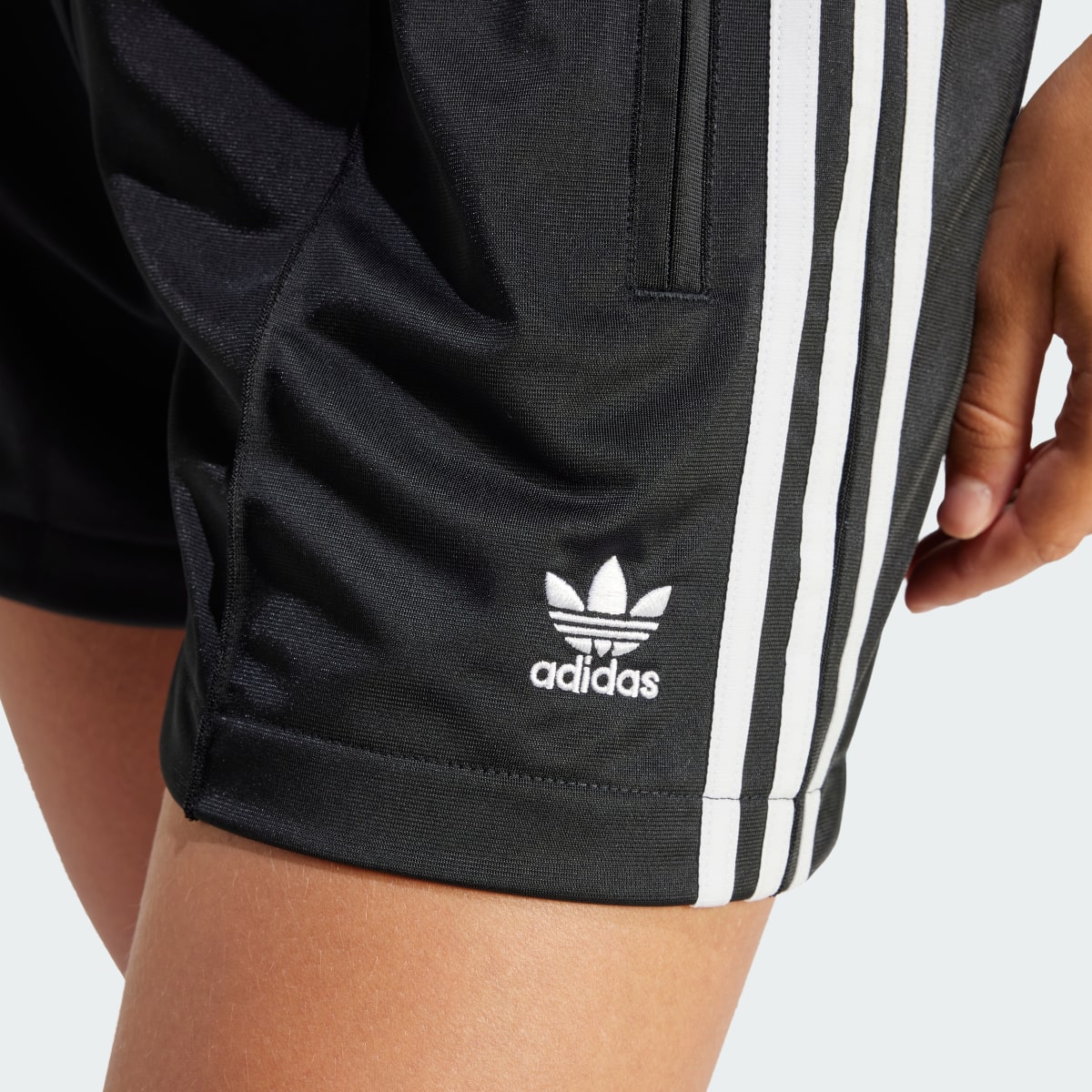 Adidas Shorts Firebird. 5