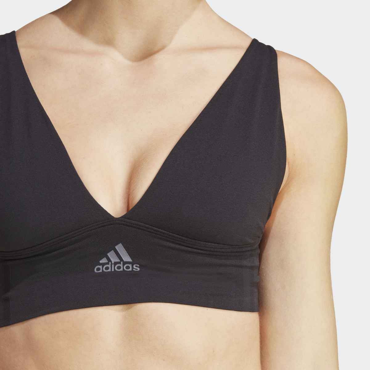 Adidas Active Seamless Micro Stretch Long Line Plunge Bra Underwear. 7