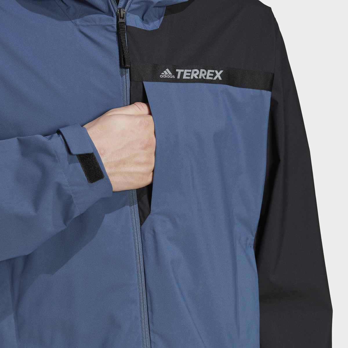 Adidas Chaqueta impermeable Terrex Multi RAIN.RDY 2.5-Layer. 10