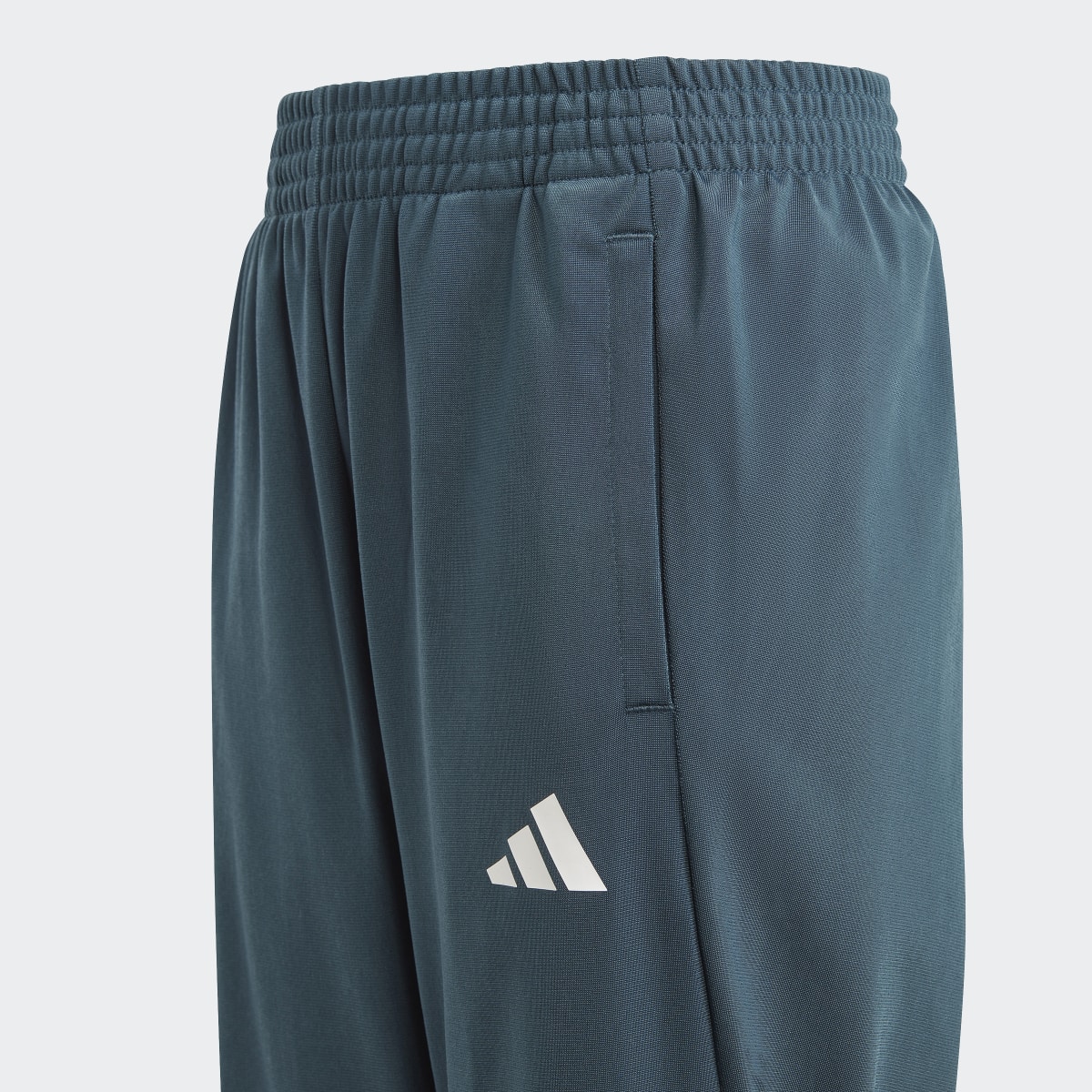 Adidas Dres Train Icons AEROREADY 3-Stripes. 8