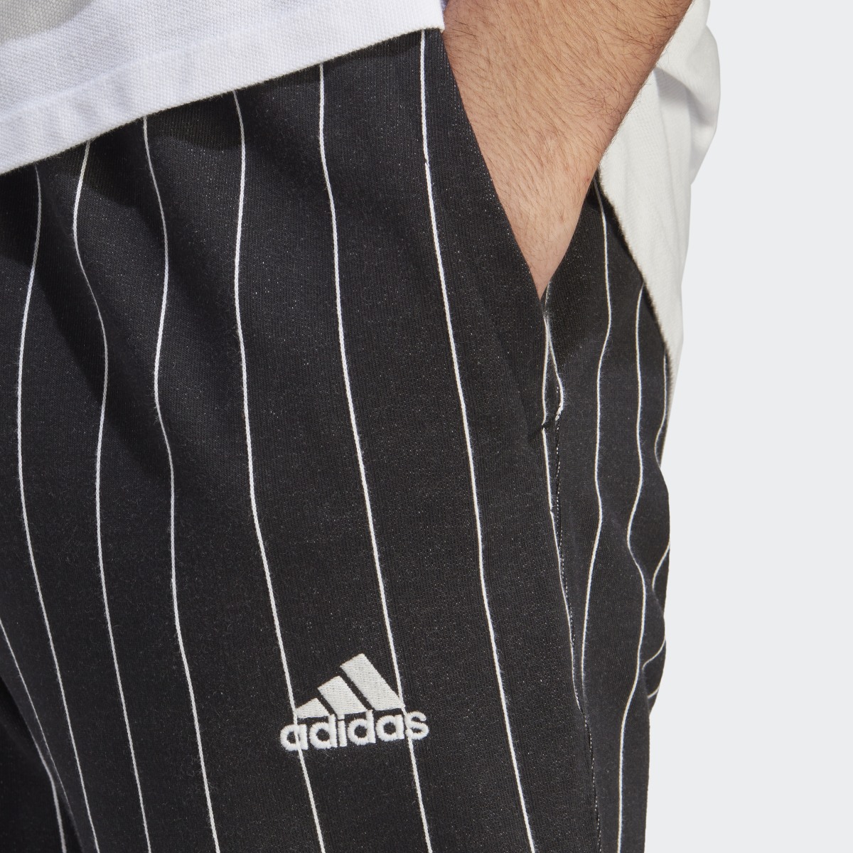 Adidas Pantalón Pinstripe Fleece. 5