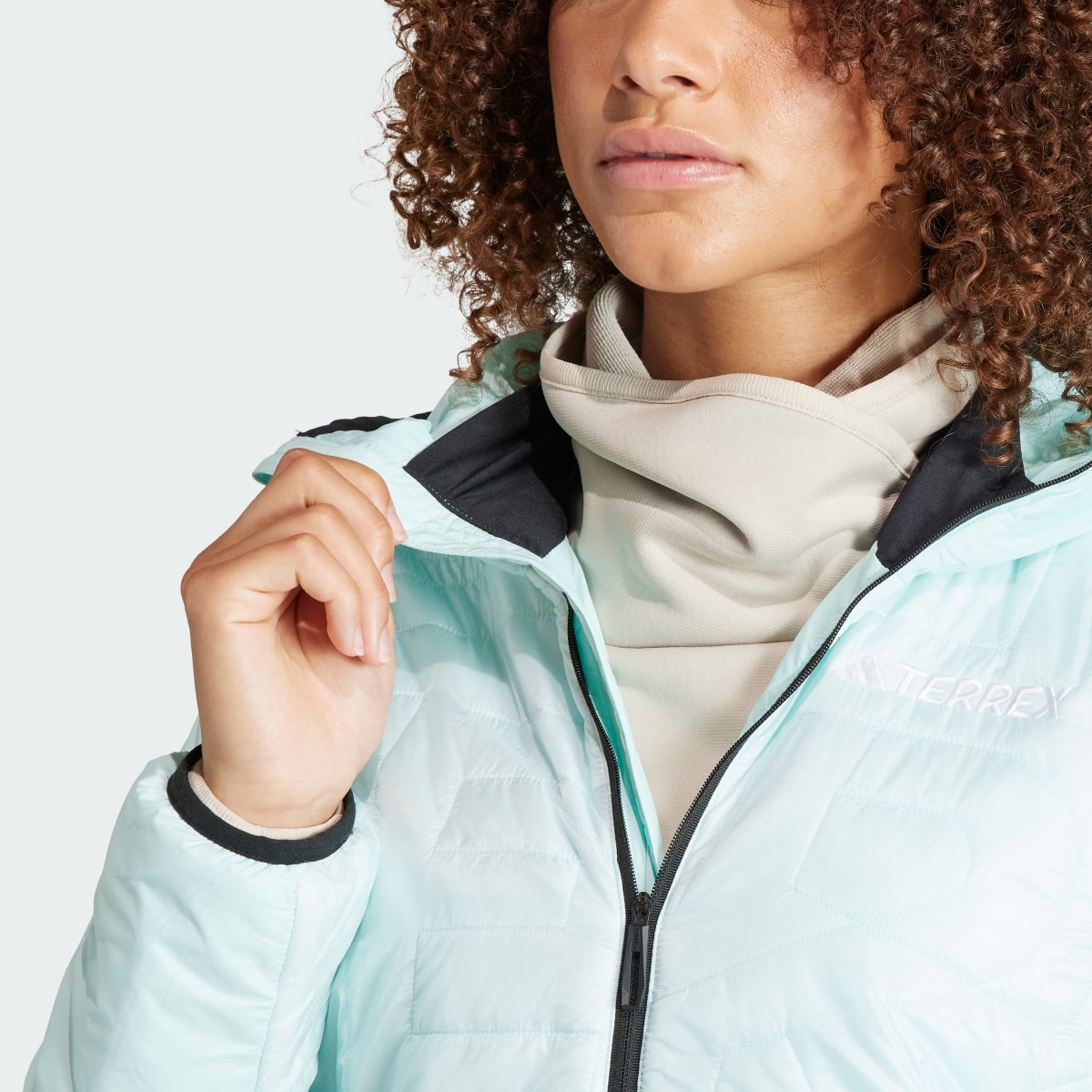 Adidas TERREX XPERIOR VARILITE PRIMALOFT HOODED JACKE. 7