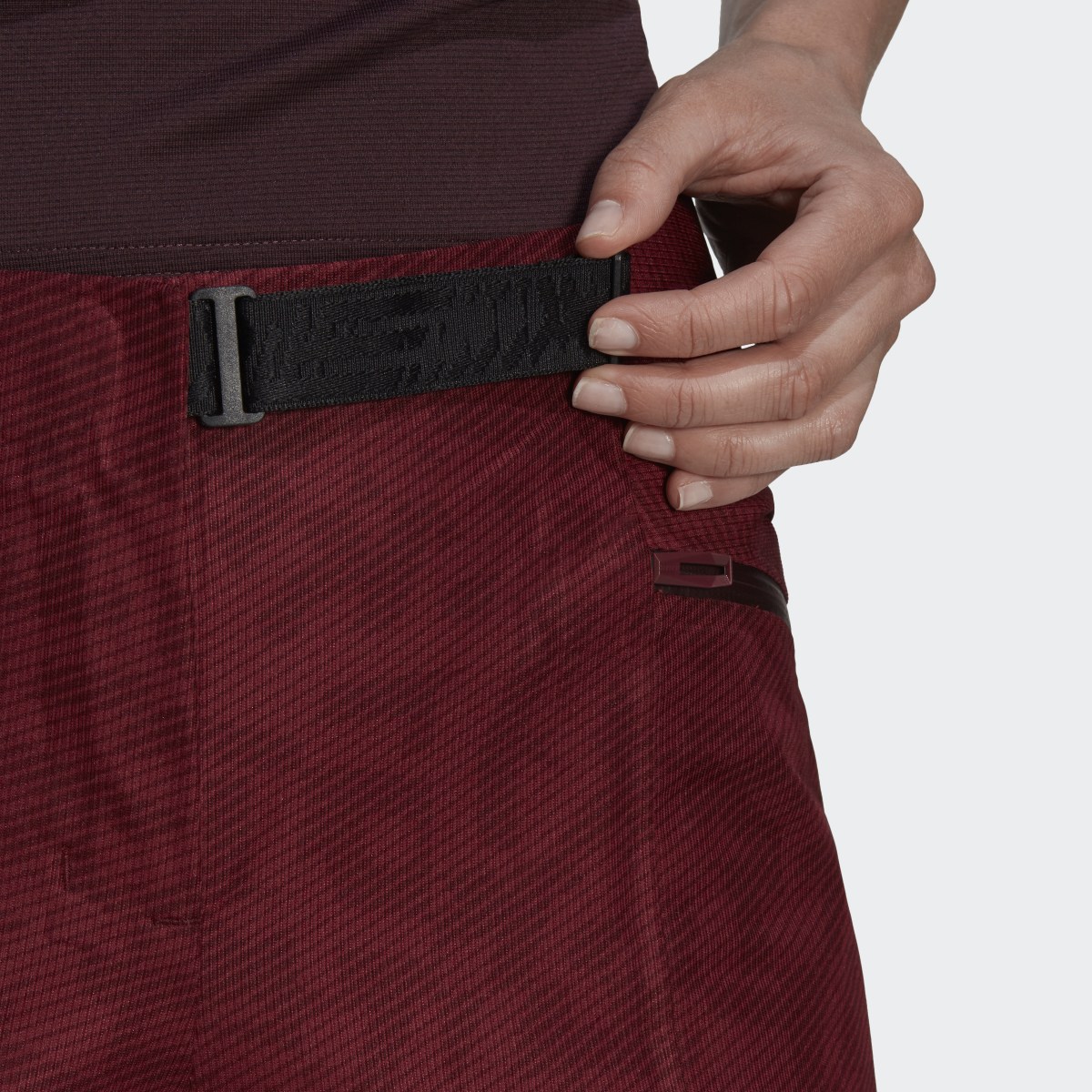 Adidas TERREX Techrock Primeknit RAIN.RDY Hose. 8 Adidas TERREX Techrock Primeknit RAIN.RDY Hose. 8
