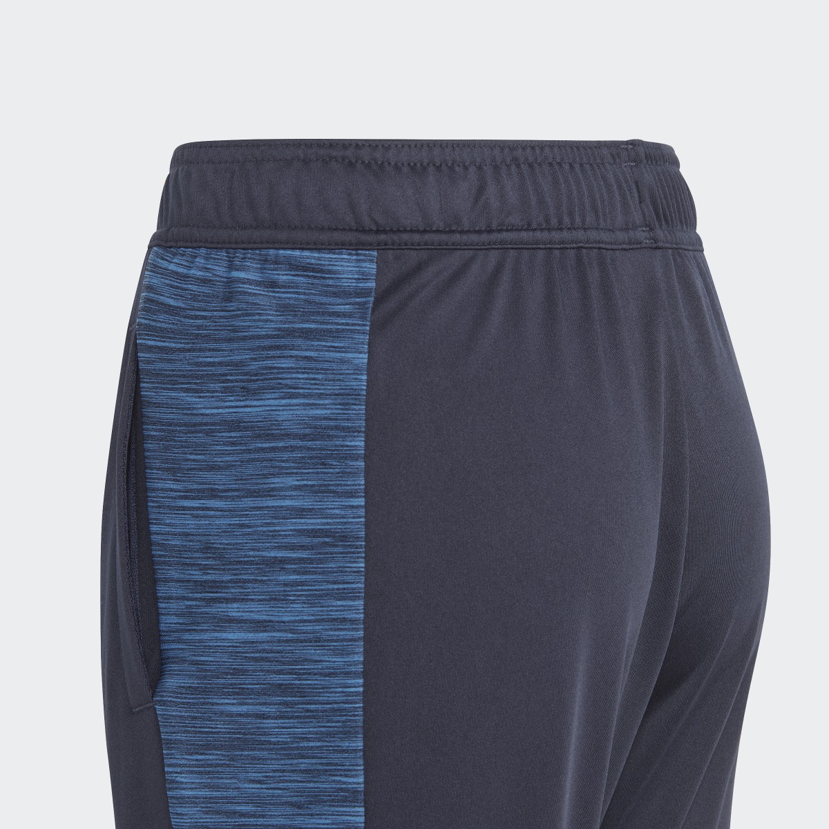 Adidas AEROREADY Heather Shorts. 5