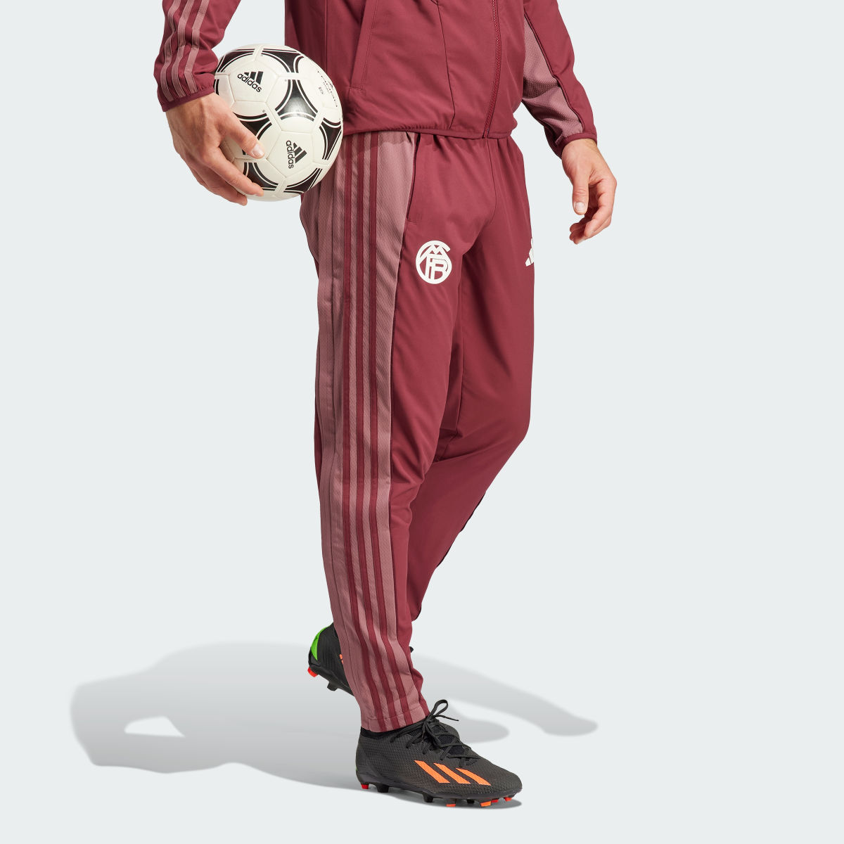 Adidas Calças Anthem do FC Bayern München. 4