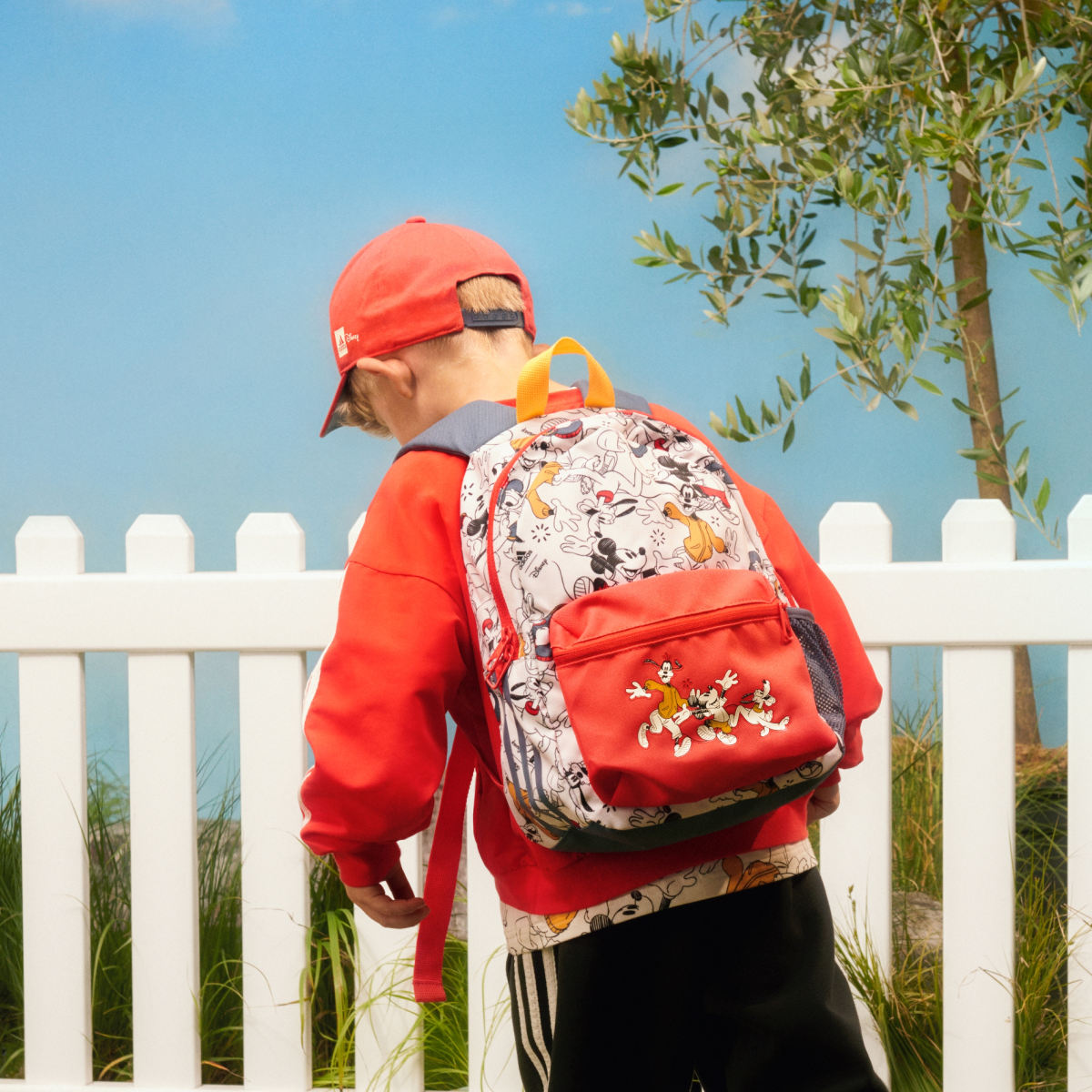 Adidas Disneys Micky Maus Rucksack. 9