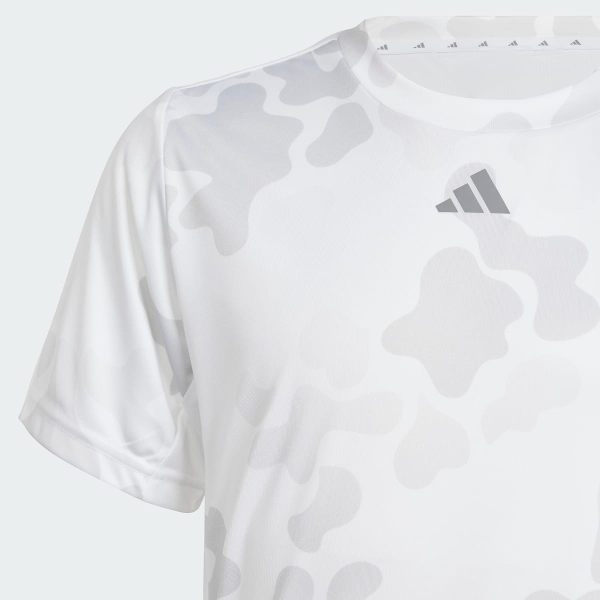 Adidas Playera Train Essentials. 5