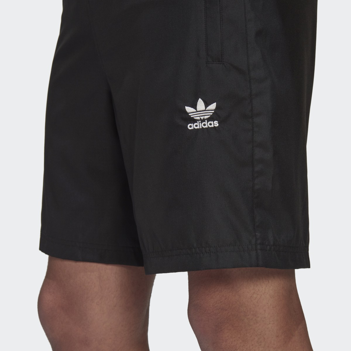 Adidas Adicolor Essentials Trace Shorts. 6