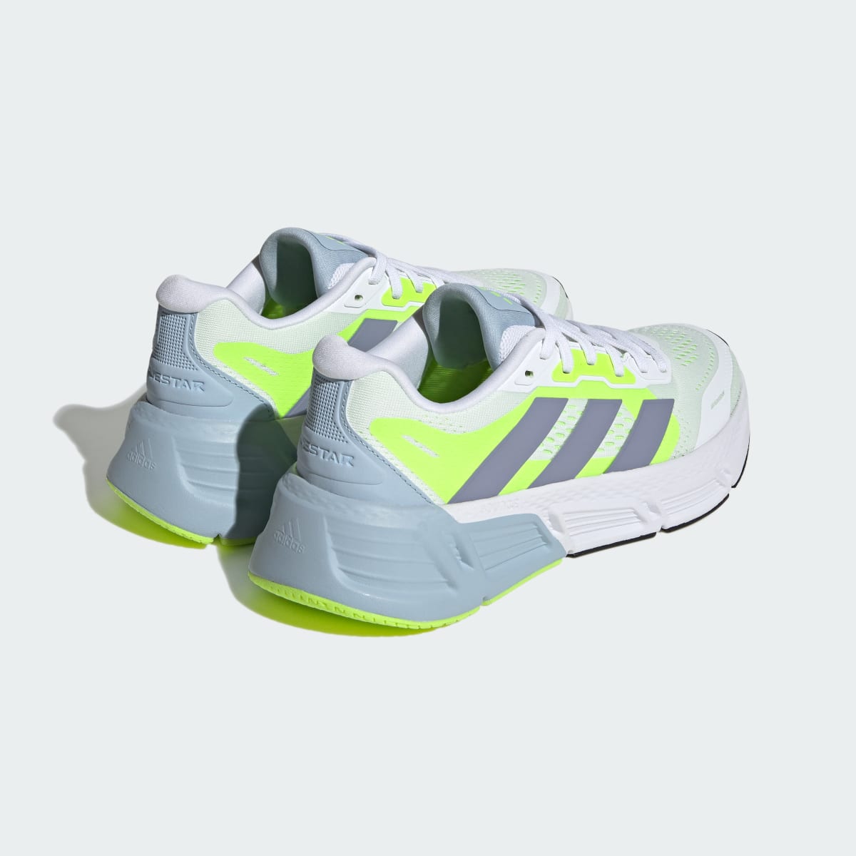 Adidas Tenis Questar. 9