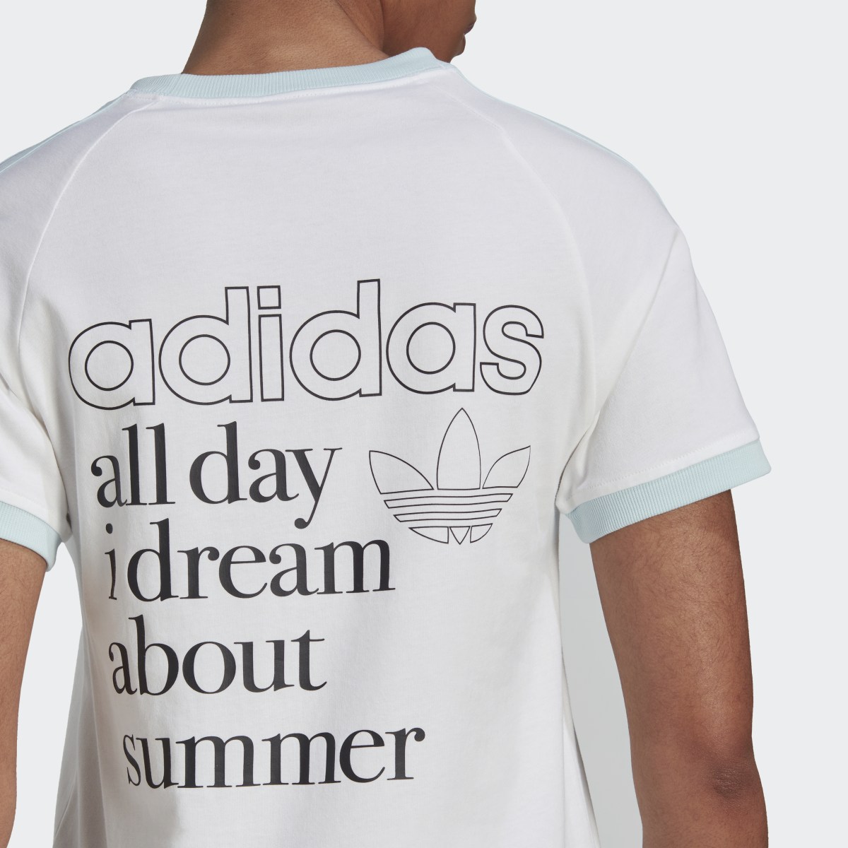 Adidas T-shirt graphique. 8