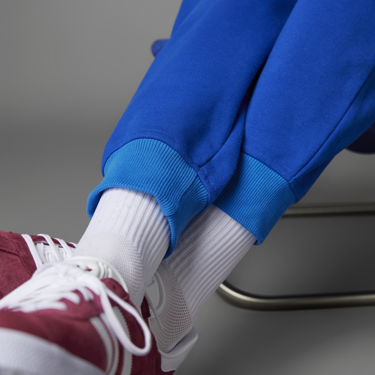 Adidas Adicolor Heritage Now Sweat Pants. 4