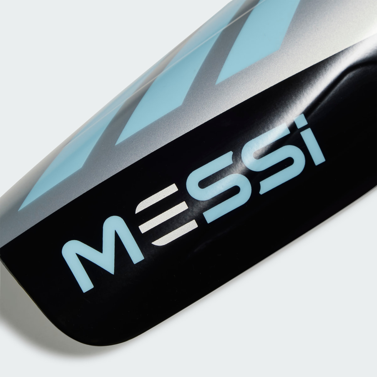 Adidas Espinilleras Messi Club. 4