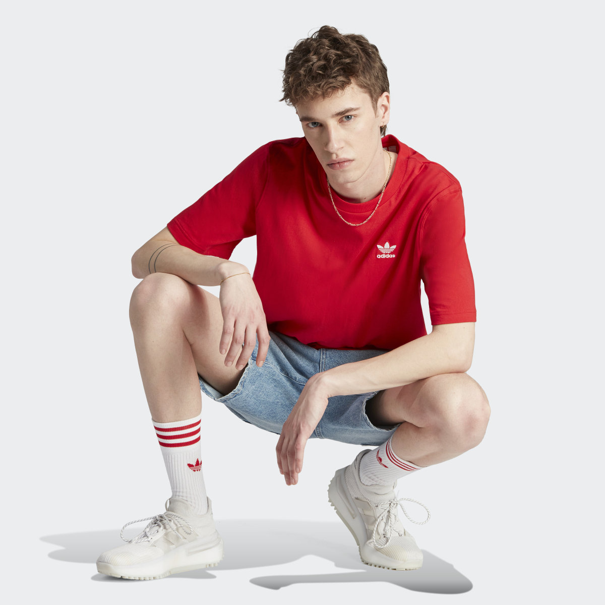 Adidas T-shirt Trèfle Essentials. 4