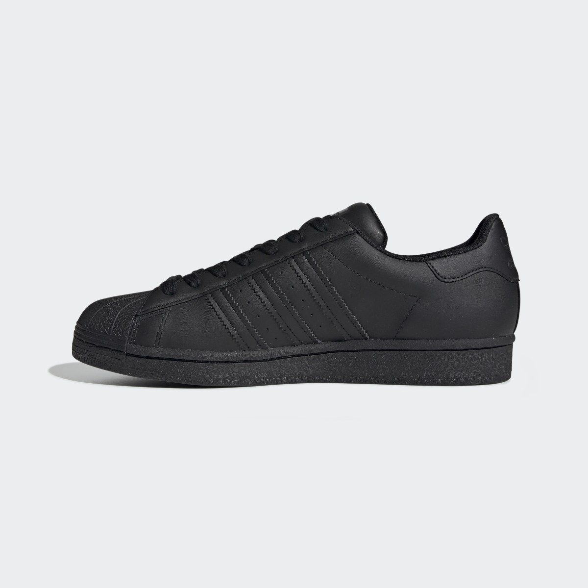 Adidas Chaussure Superstar. 10