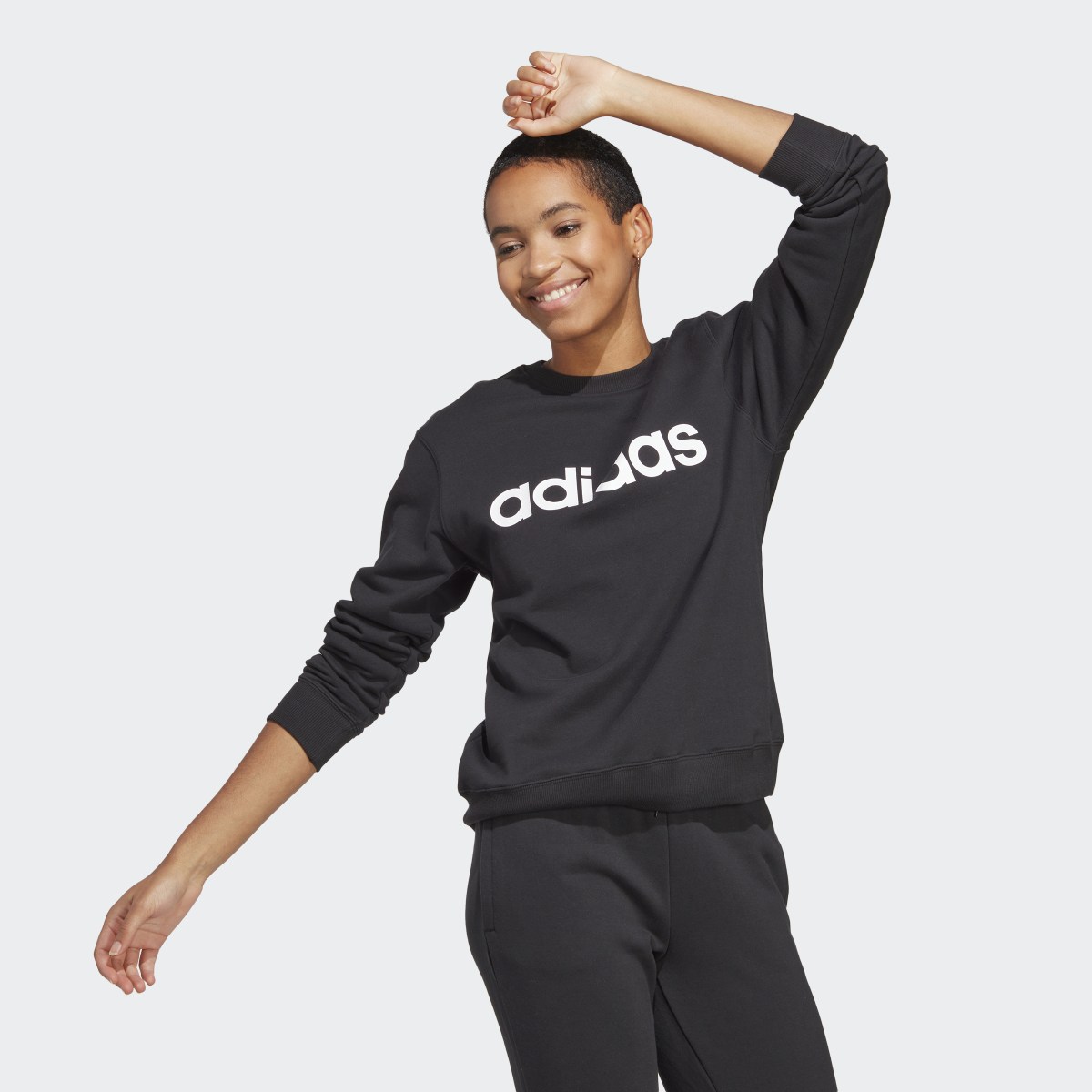 Adidas Sweat-shirt molleton Essentials Linear. 4